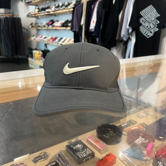 Nike Golf Perforated Dri-Fit Cap Grey - Picture 1 of 5